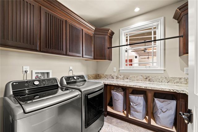 1688 Dwight, Redlands, CA 92373