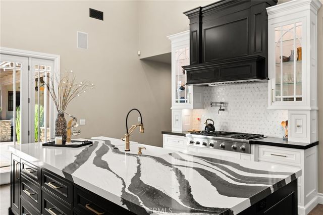 1688 Dwight, Redlands, CA 92373