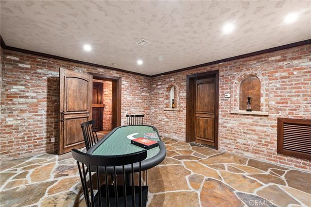 1688 Dwight, Redlands, CA 92373