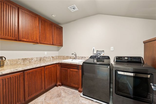 1688 Dwight, Redlands, CA 92373