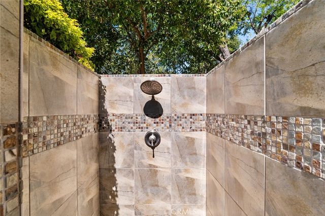 1688 Dwight, Redlands, CA 92373