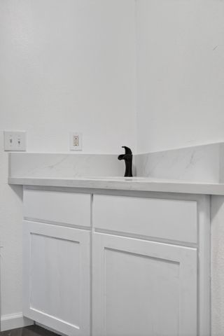 19248 Ave 145, Porterville, CA 93257