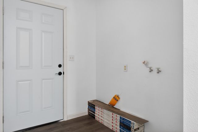 19248 Ave 145, Porterville, CA 93257