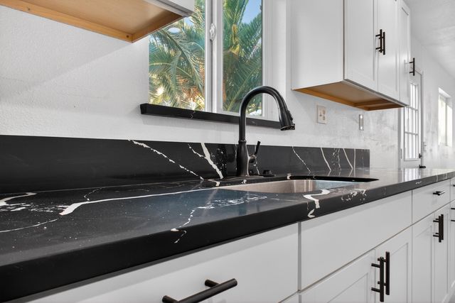 19248 Ave 145, Porterville, CA 93257