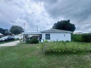 190 E COLLINS STREET, Umatilla, FL 32784