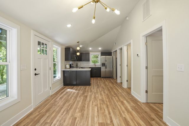 16 Proctor Dr, Clarksville, TN 37043