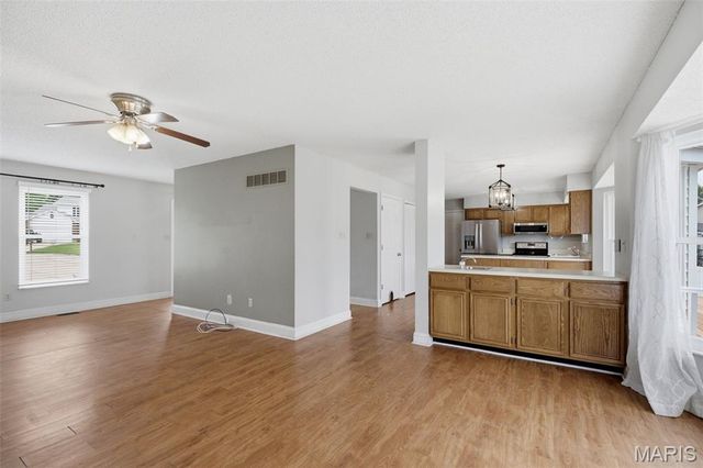 2732 Bromley Drive, O'fallon, MO 63368