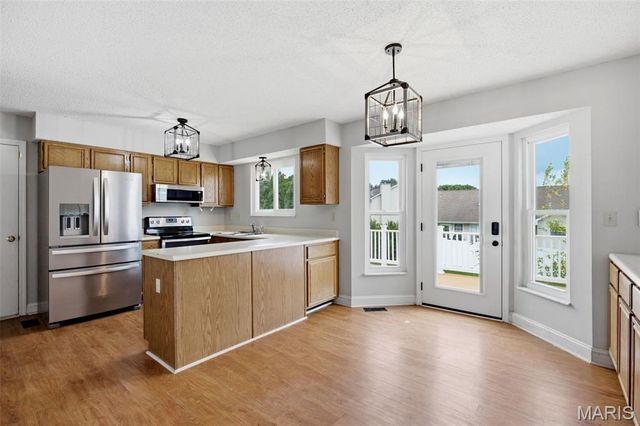 2732 Bromley Drive, O'fallon, MO 63368