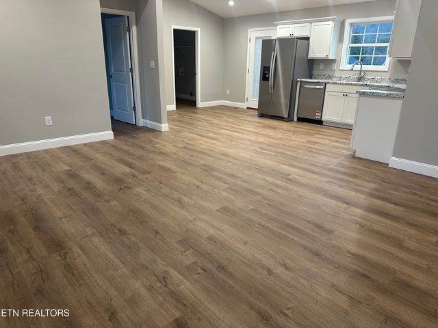 347 Green Acres Rd, Maynardville, TN 37807