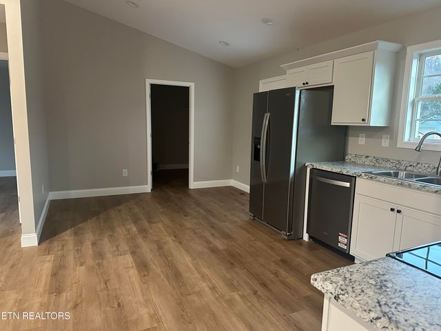 347 Green Acres Rd, Maynardville, TN 37807