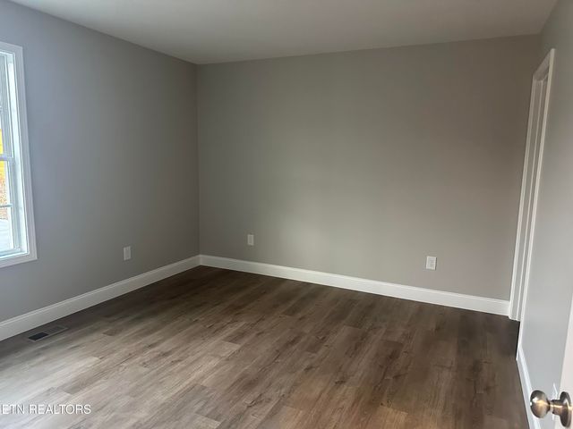 347 Green Acres Rd, Maynardville, TN 37807