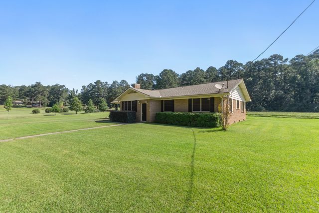 896 River Rd., Hattiesburg, MS 39401