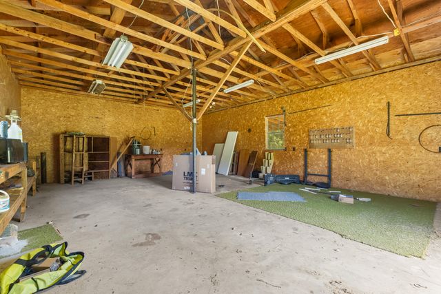 896 River Rd., Hattiesburg, MS 39401