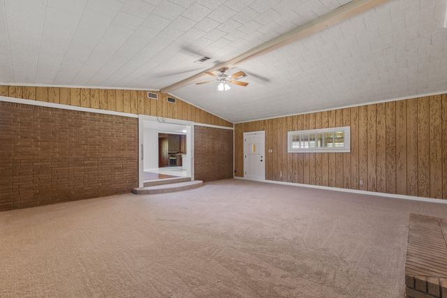 896 River Rd., Hattiesburg, MS 39401