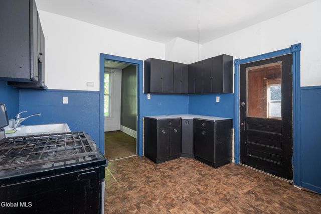 48 Center Street, Fonda, NY 12068