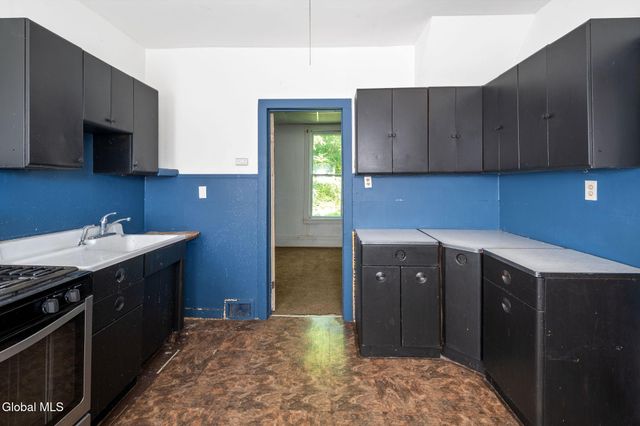 48 Center Street, Fonda, NY 12068