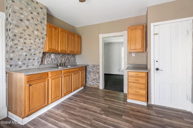 48 Center Street, Fonda, NY 12068