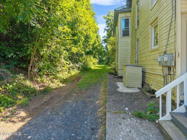 48 Center Street, Fonda, NY 12068