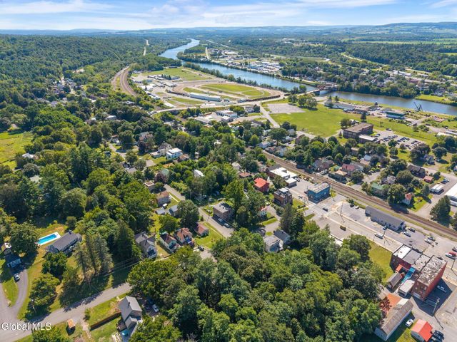 48 Center Street, Fonda, NY 12068