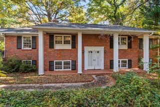 624 Brentwood Court, Winston-salem, NC 27104