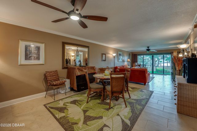 944 S Peninsula Dr Apt 102, Daytona Beach, FL 32118