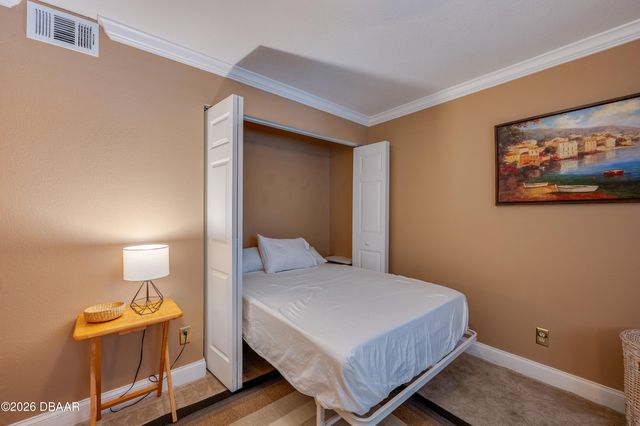 944 S Peninsula Dr Apt 102, Daytona Beach, FL 32118