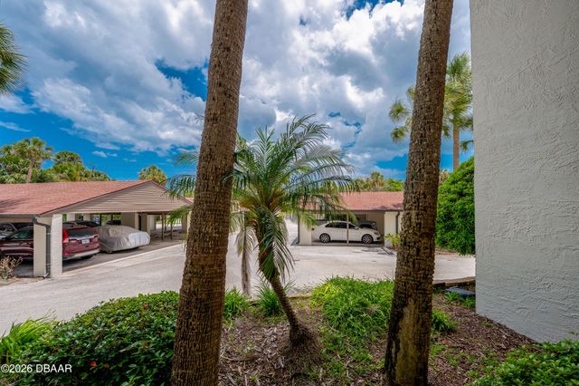 944 S Peninsula Dr Apt 102, Daytona Beach, FL 32118