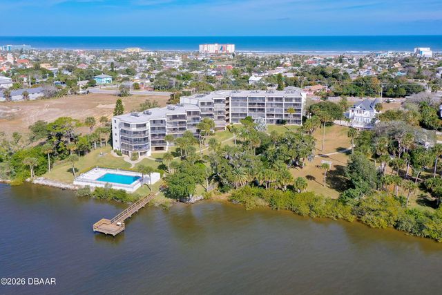 944 S Peninsula Dr Apt 102, Daytona Beach, FL 32118