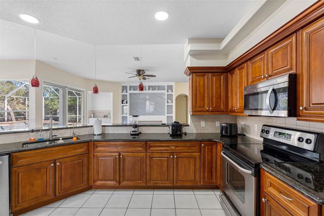 9336 TOOKE SHORE DRIVE, Weeki Wachee, FL 34613