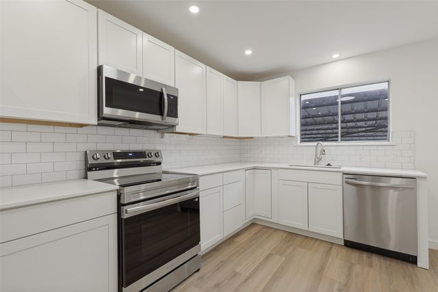 6115 Averill Way A, Dallas, TX 75225