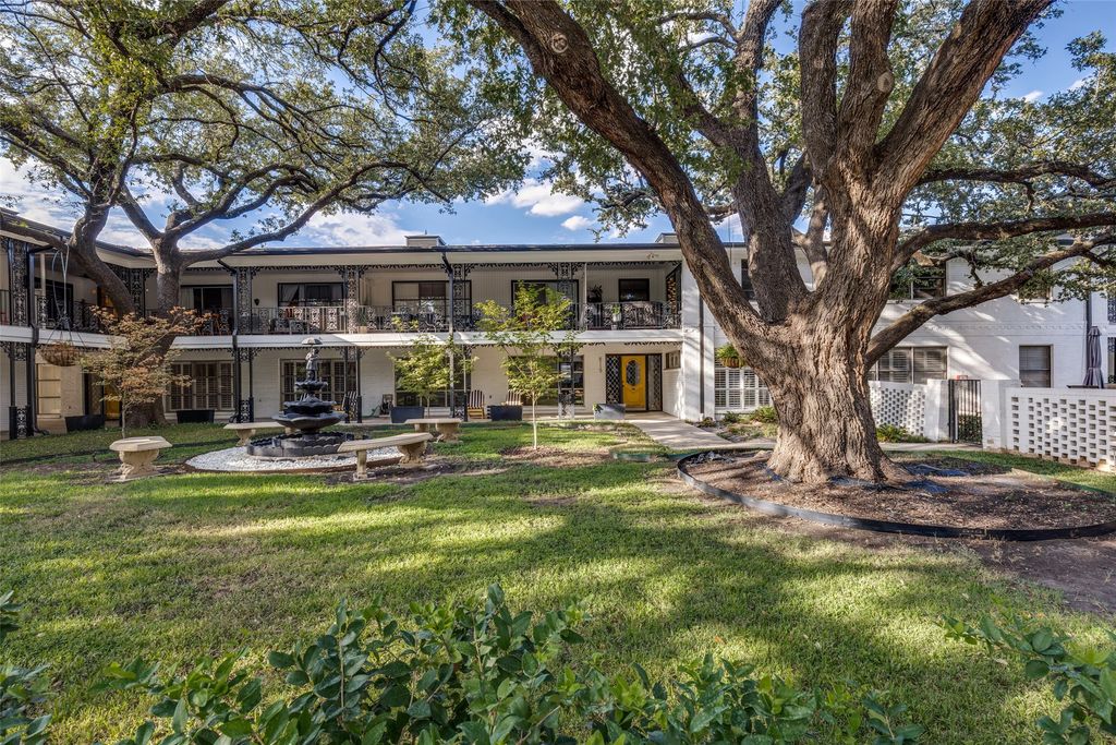 6115 Averill Way A, Dallas, TX 75225