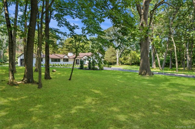 31 Saw Mill Road, Cold Spring Harbor, NY 11724