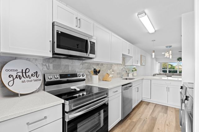 2915 SW 15th Street 204, Delray Beach, FL 33445