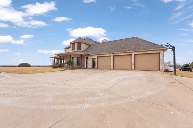 4520 S Nolan River Road, Cleburne, TX 76033