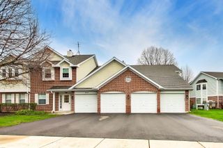 872 Quin Court 102, Naperville, IL 60563