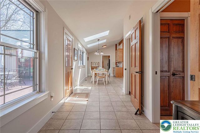 2245 North Lane, Upper Macungie Twp, PA 18106