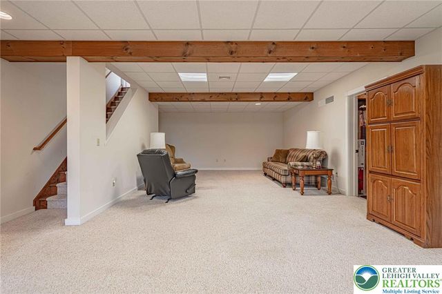 2245 North Lane, Upper Macungie Twp, PA 18106