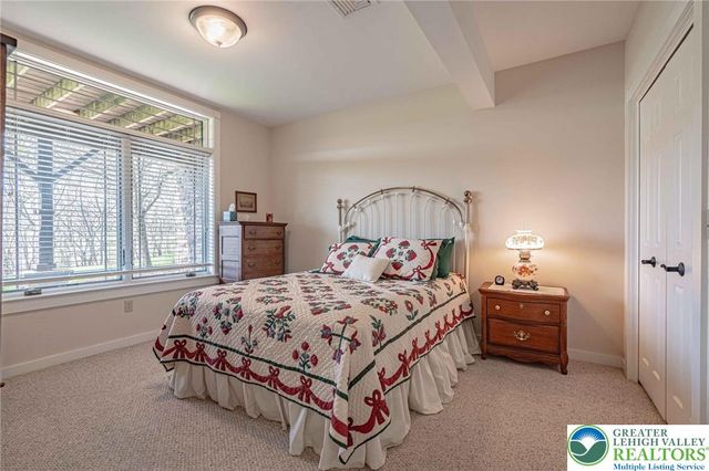 2245 North Lane, Upper Macungie Twp, PA 18106