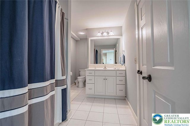2245 North Lane, Upper Macungie Twp, PA 18106