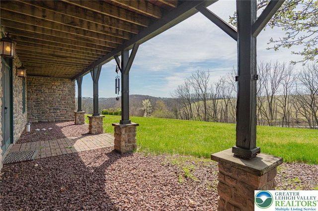2245 North Lane, Upper Macungie Twp, PA 18106