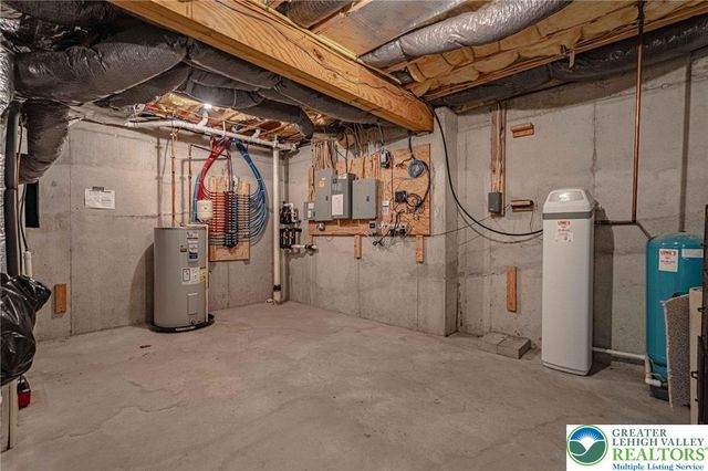 2245 North Lane, Upper Macungie Twp, PA 18106