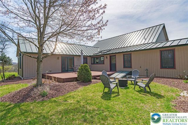 2245 North Lane, Upper Macungie Twp, PA 18106