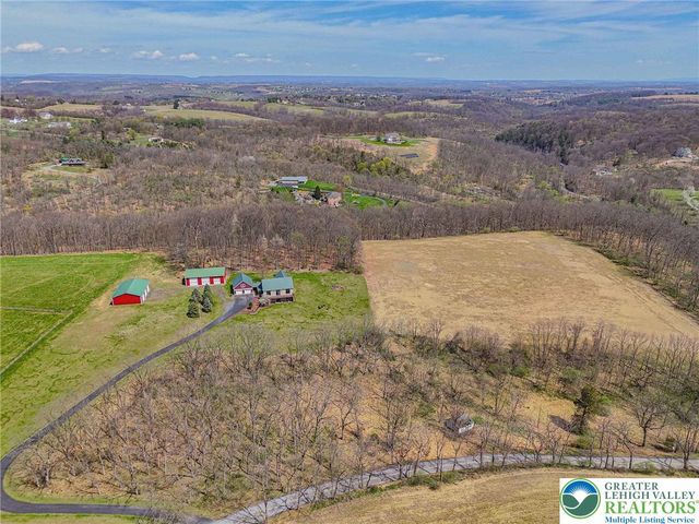 2245 North Lane, Upper Macungie Twp, PA 18106