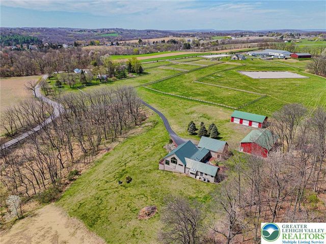 2245 North Lane, Upper Macungie Twp, PA 18106