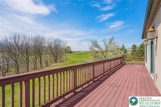 2245 North Lane, Upper Macungie Twp, PA 18106