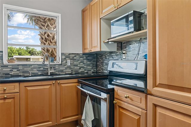 22370 CATHERINE AVENUE, Port Charlotte, FL 33952
