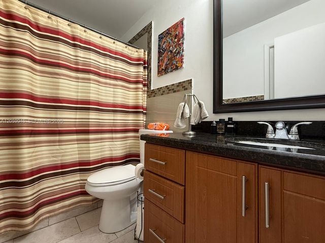 9715 Hammocks Blvd 102, Miami, FL 33196