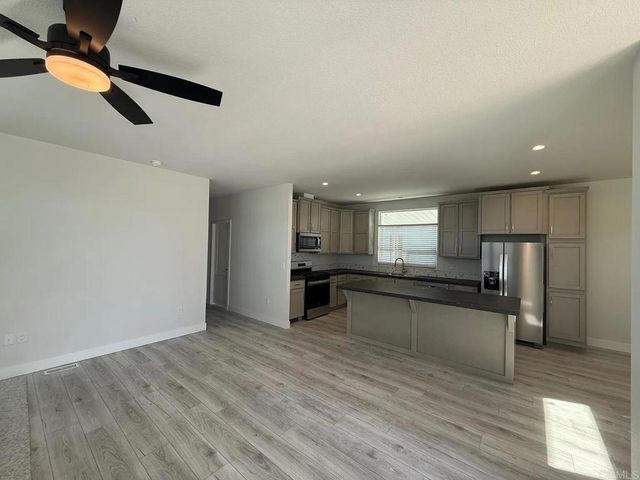1499 Old Mountain Avenue 16, San Jacinto, CA 92583