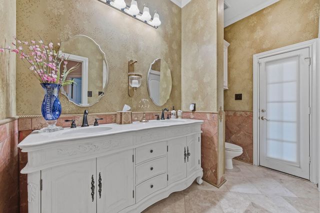 39 Forest Green Trail, Kingwood, TX 77339