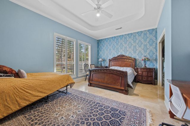 39 Forest Green Trail, Kingwood, TX 77339